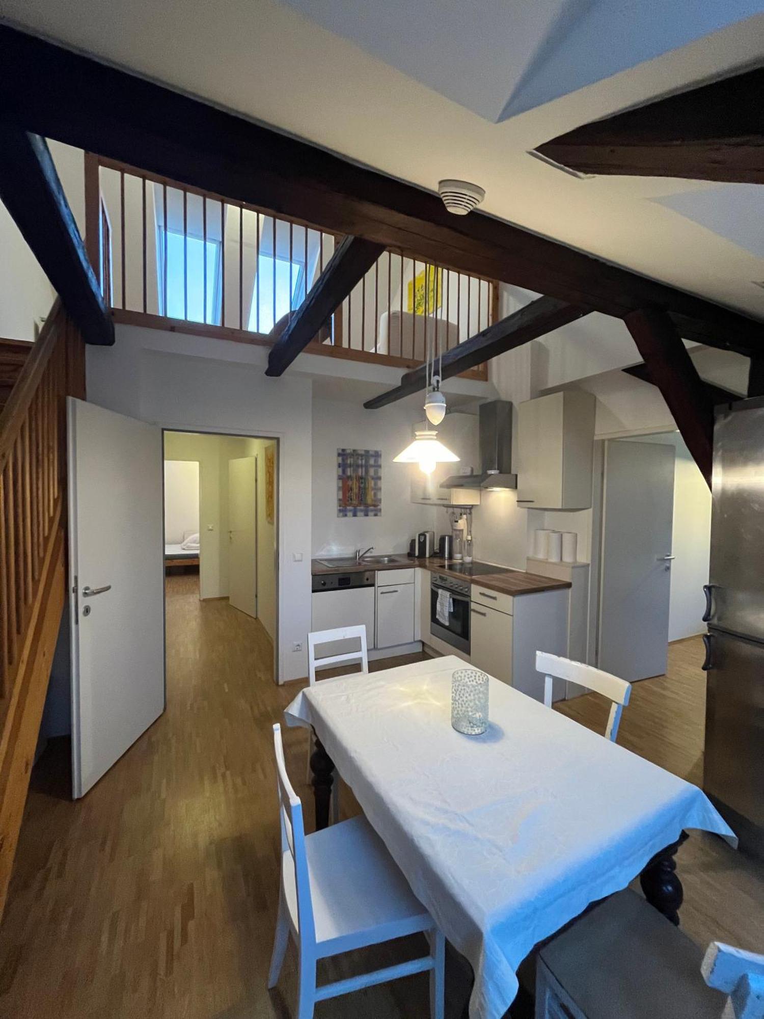 Schoenes Appartment In Zentrumsnaehe Грац Екстериор снимка